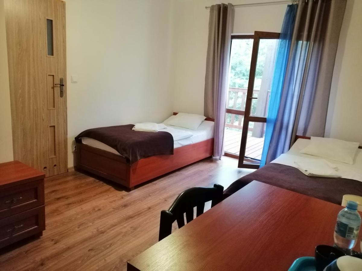 Restauracja Teo Hotel Cieszkow Luaran gambar
